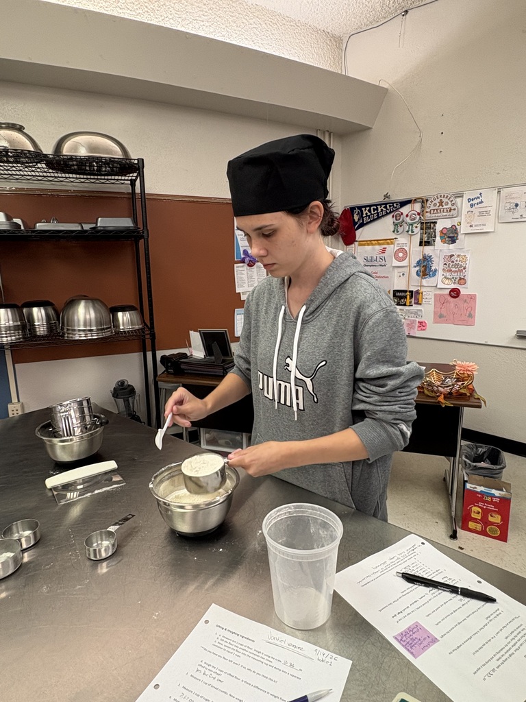 High school cooking in culinary program at KCKCC