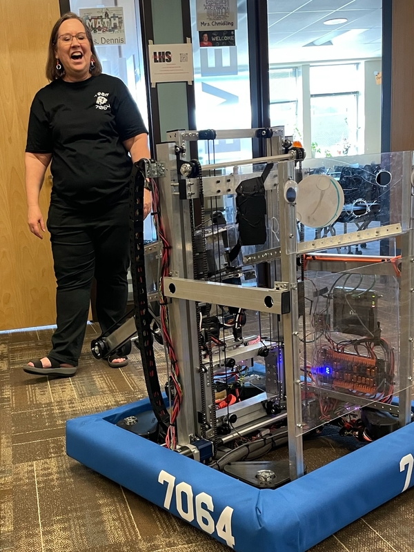 LHS Robotics receives donation