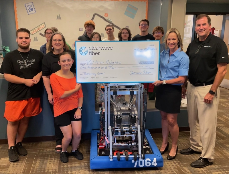 LHS Robotics receives donation