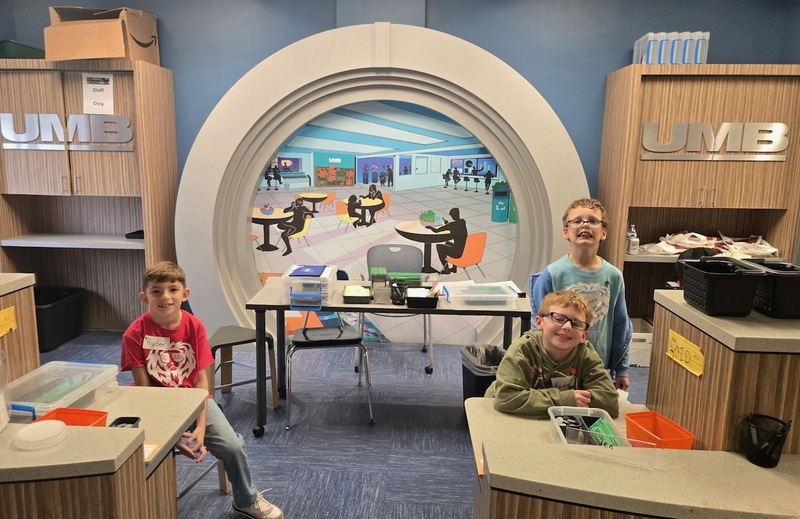 THird graders on field trip