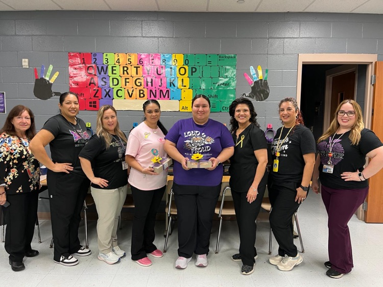 pre k4 thanking Mrs. Martinez and Mrs. Cedillo 