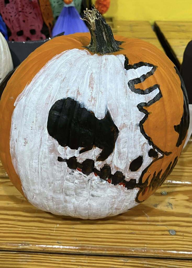 Our sincerest appreciation goes to our remarkable staff and students, who contributed to decorating their class pumpkin. Time to VOTE for the winner(s). We invite your to like the one(s)you like best!! . 🎃🎃🎃 @topfans F. S. Lara Academy