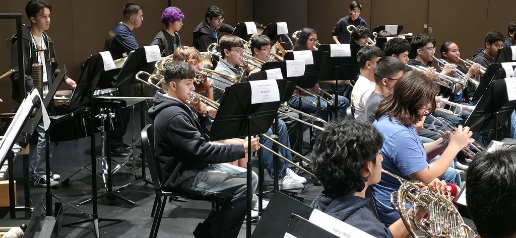  Congratulations to Joaquin Lopez on auditioning and qualifying for a spot in the TMEA Region 14 High School Honor Winds!  Joaquin participated in the high school Region 14 concert and clinic Friday and Saturday December 12th and 13th at the Victoria Fine Arts Center in Victoria, TX.  He was the ONLY middle school student to earn a spot in the Honor Winds group comprised of the top high school band students from region 14(Laredo, Victoria, Corpus Christi)