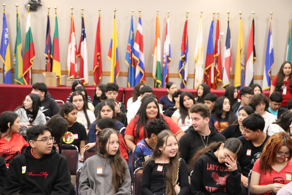 Middle School students payinStudents from LISD gathered on March 6, 2026, at Texas A&M International University.g attention in conference