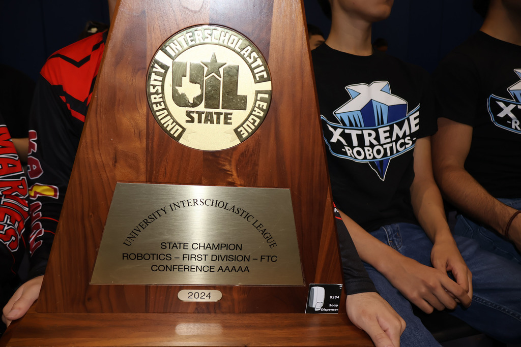 Toros Win Robotics Championship