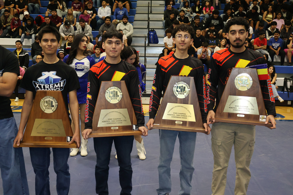 Toros Win Robotics Championship