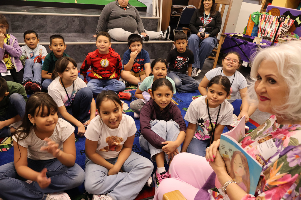 Daiches Elementary Library