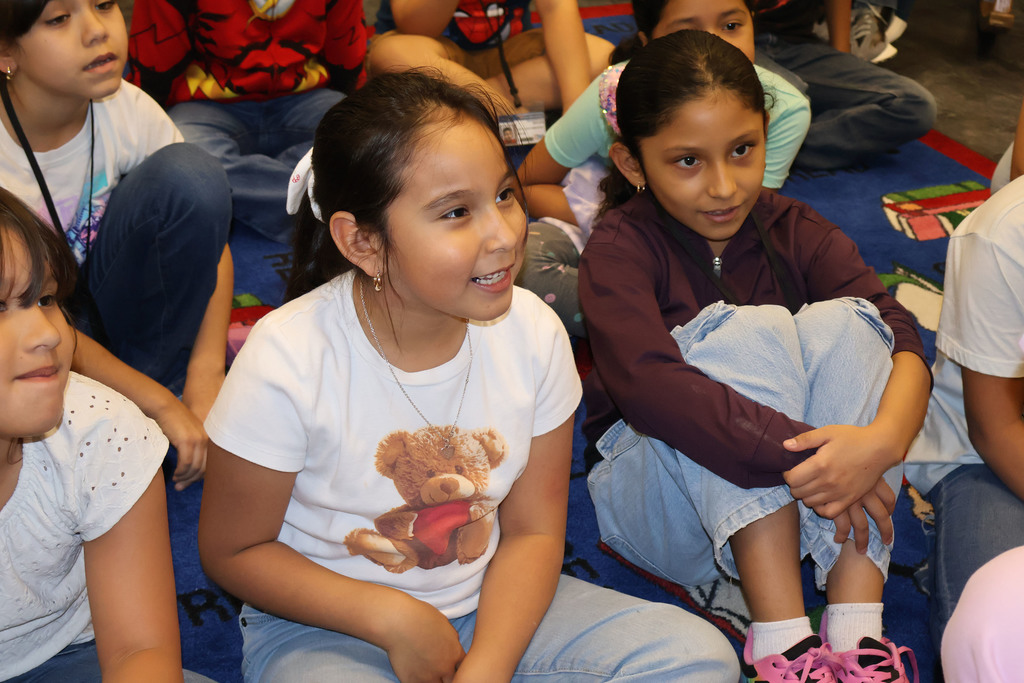 Daiches Elementary Library