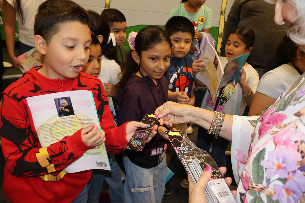 Daiches Elementary Library