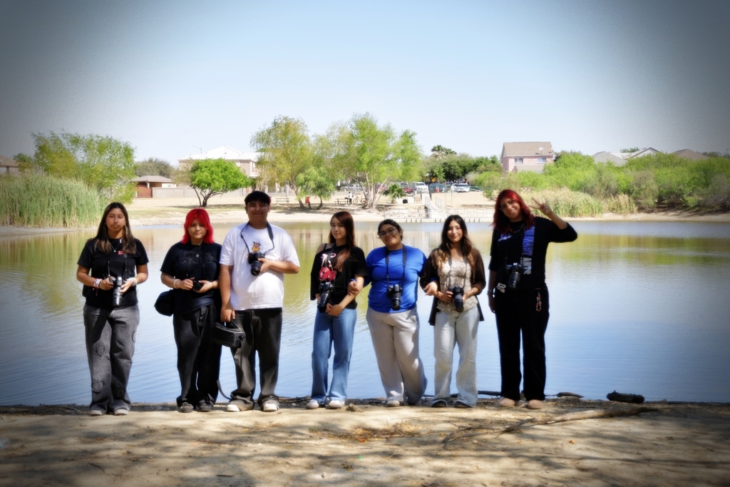 commercial photography students practicing out at local parks, cigarroa high school