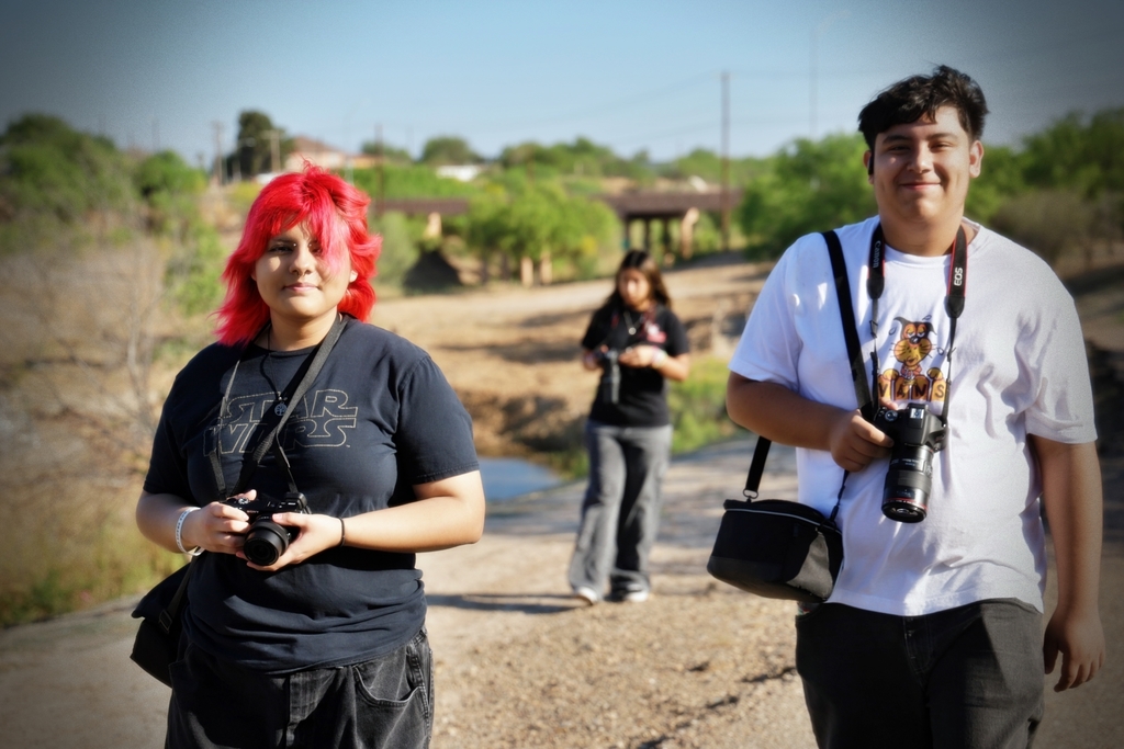 commercial photography students practicing out at local parks, cigarroa high school