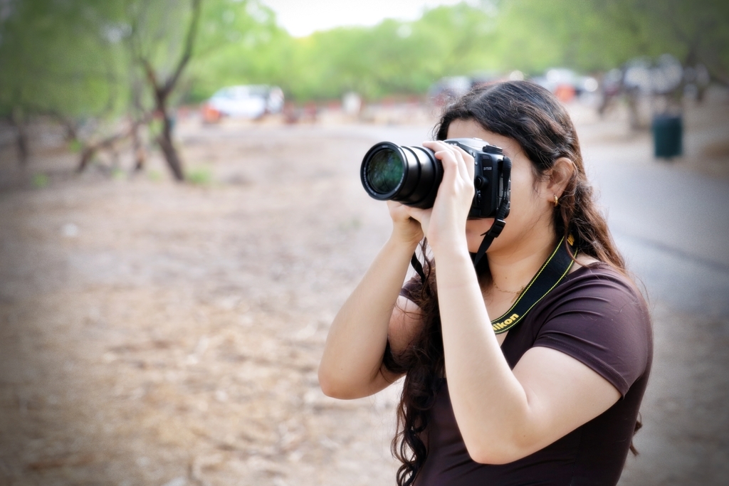 commercial photography students practicing out at local parks, cigarroa high school