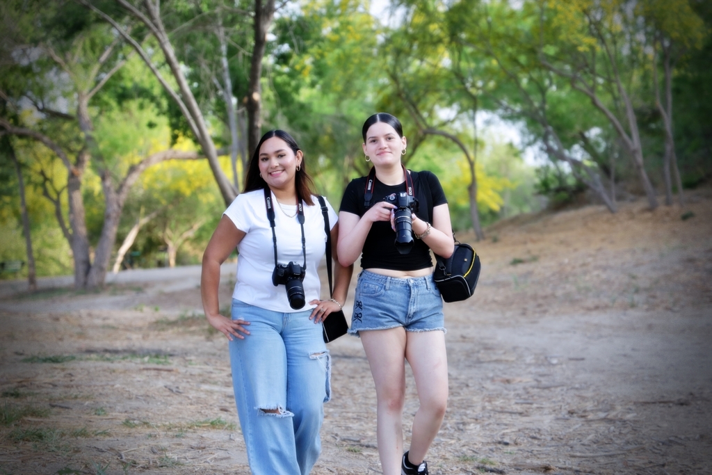 commercial photography students practicing out at local parks, cigarroa high school