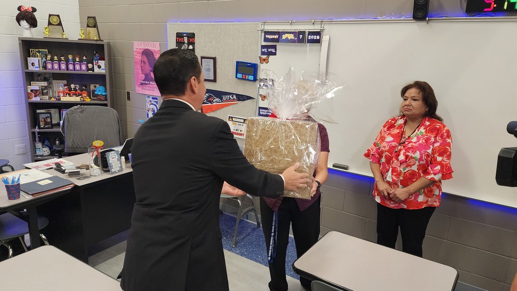 Cigarroa Teacher of the Month - April