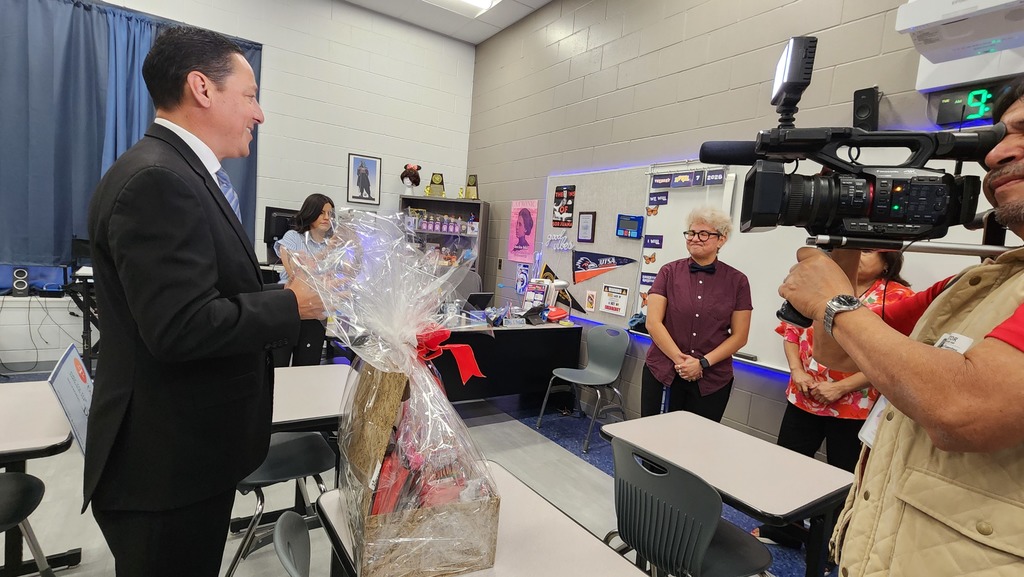 Cigarroa Teacher of the Month - April