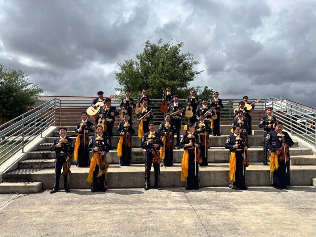 Congratulations to Mariachi Los Tigrillos de Oro.  Our mariachi program competed at the Robstown Cotton Picker Mariachi competition.  Our Mariachi program had an amazing turn out.  