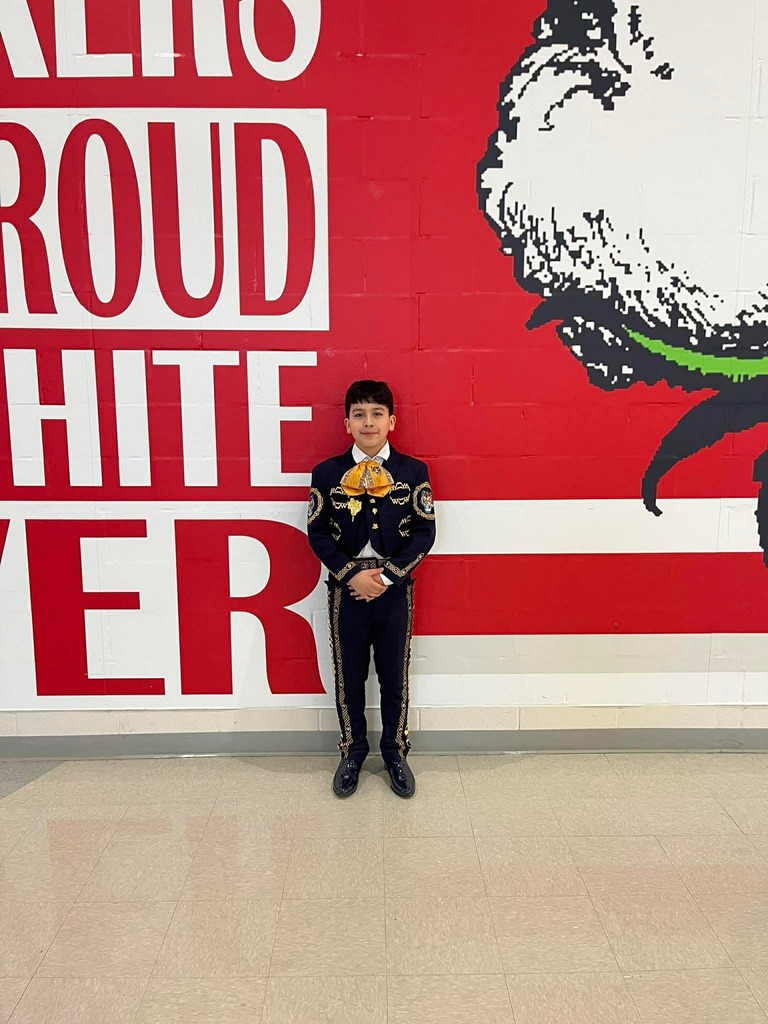 Congratulations to Mariachi Los Tigrillos de Oro.  Our mariachi program competed at the Robstown Cotton Picker Mariachi competition.  Our Mariachi program had an amazing turn out.  