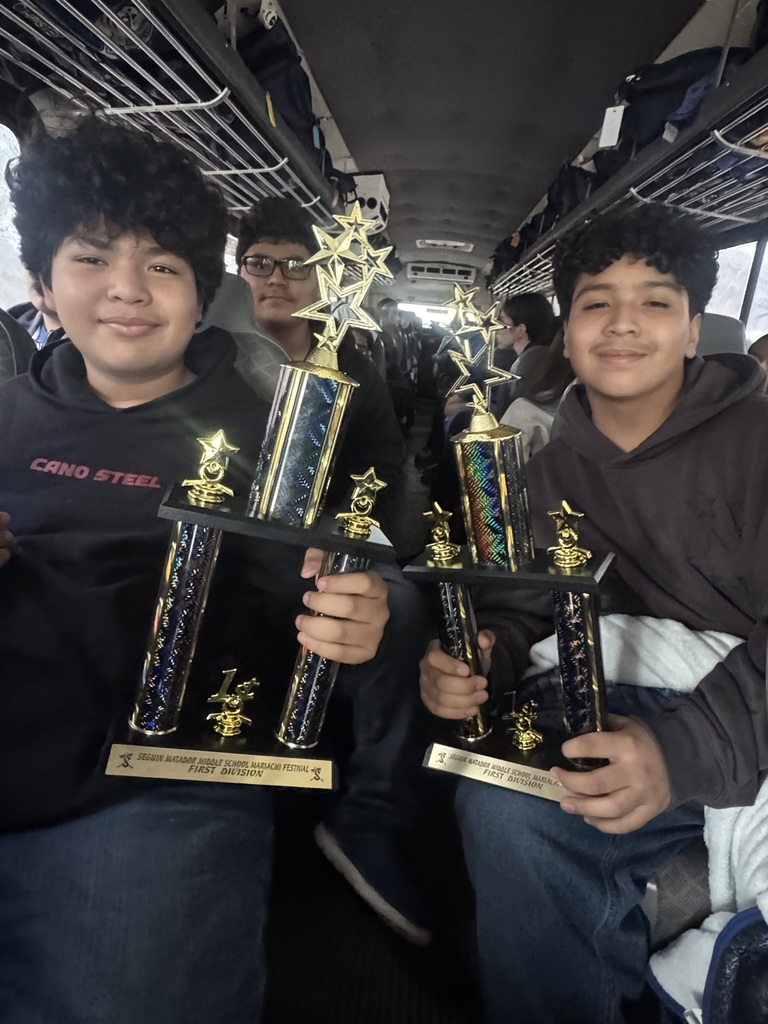 Que Viva El Mariachi!  GO CUS!