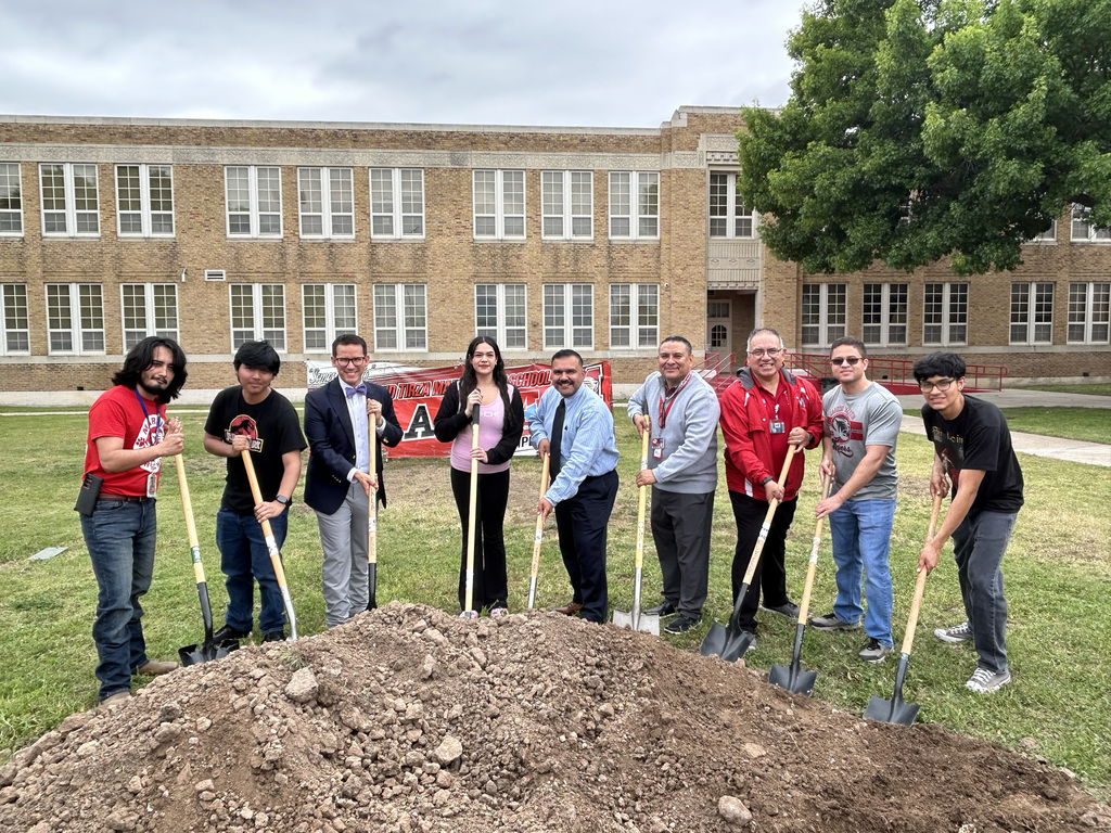 Martin High School Planting Tree Project 