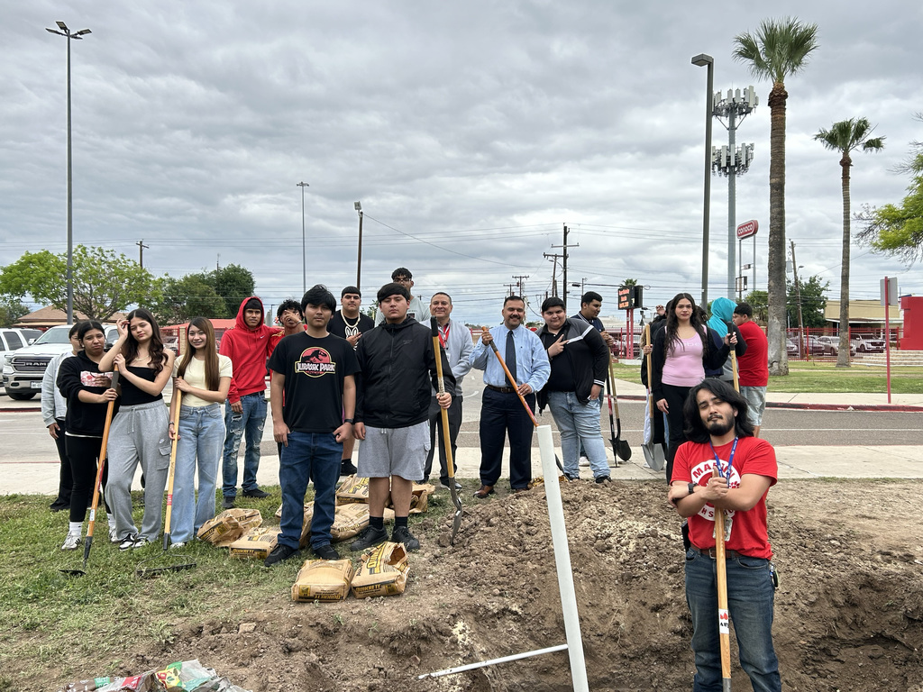 Martin High School Planting Tree Project 