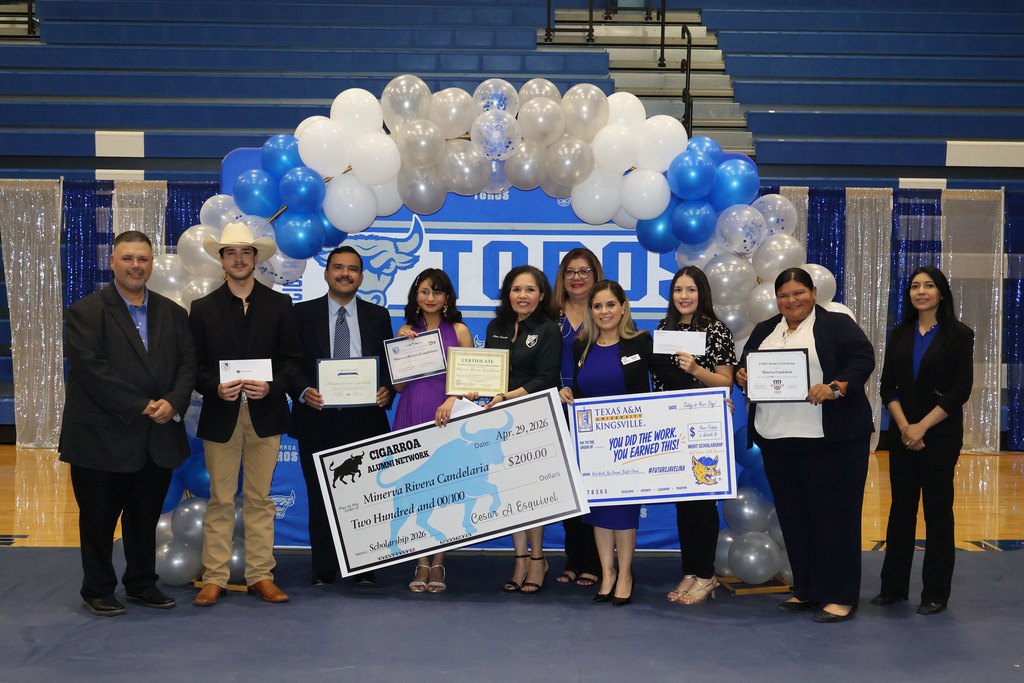 Cigarroa High School Scholarship Night