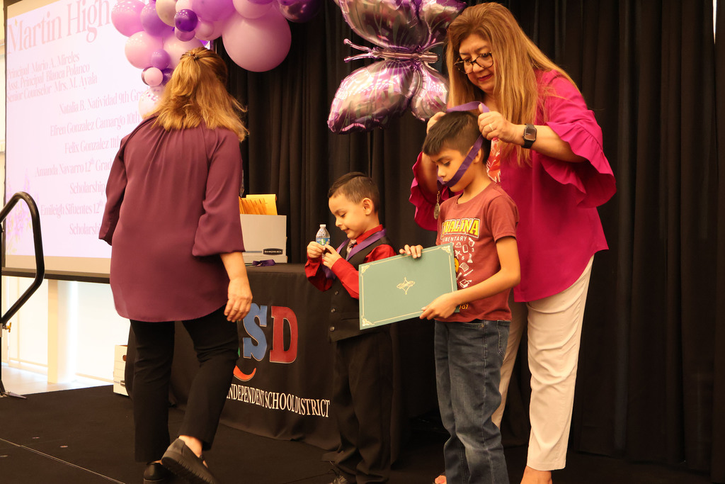 Bilingual Scholars of the year