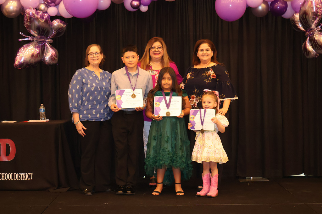Bilingual Scholars of the year