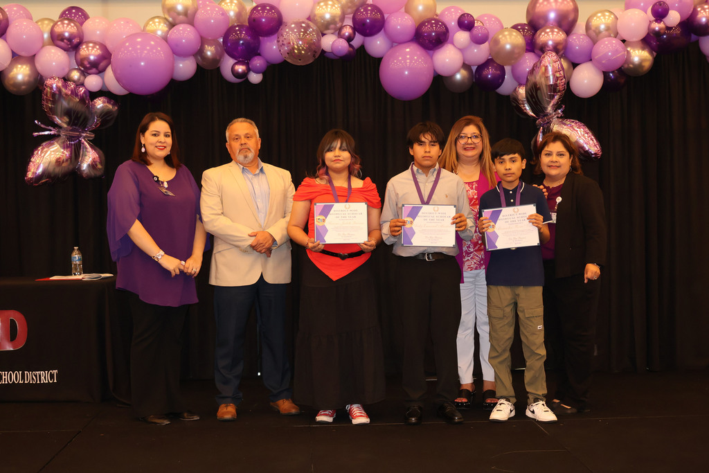 Bilingual Scholars of the year