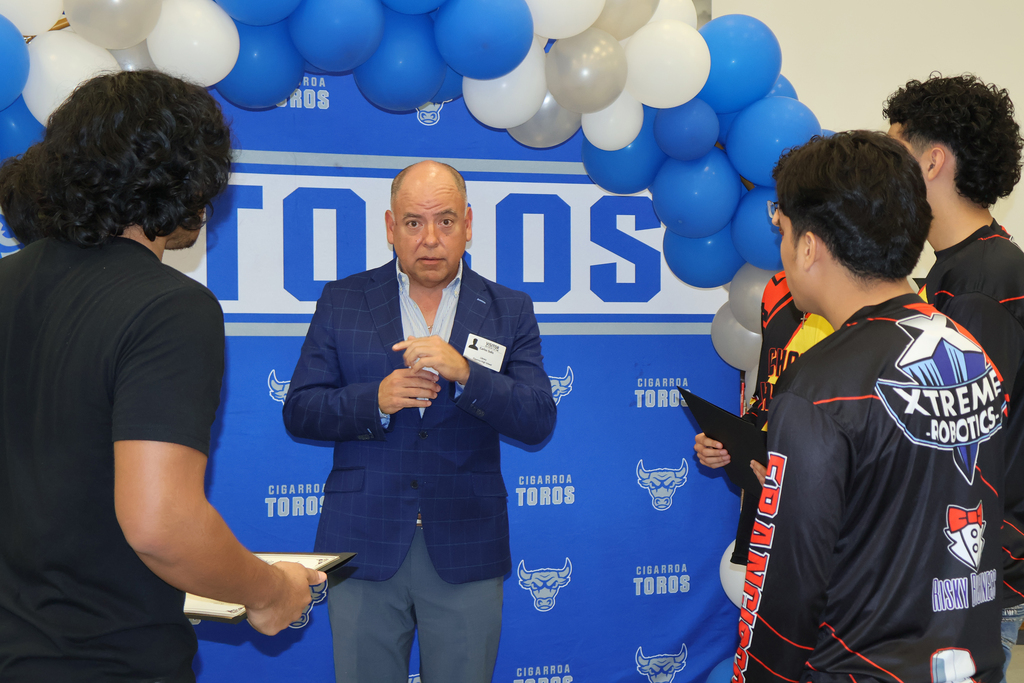 Carlos Solis Scholarship