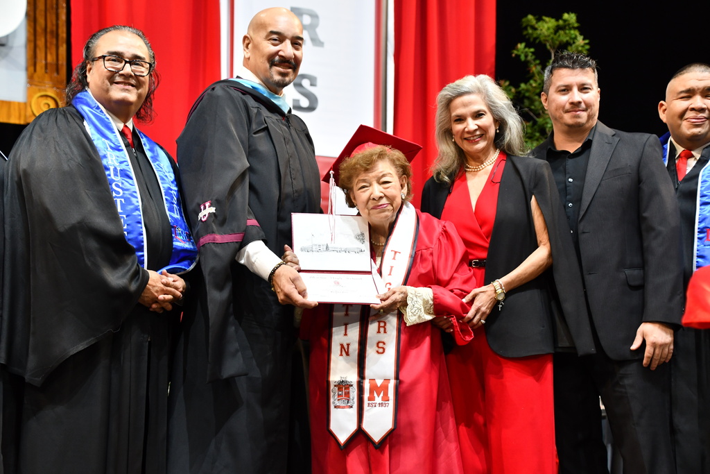 100 year old estela Perez recieves her mhs diploma