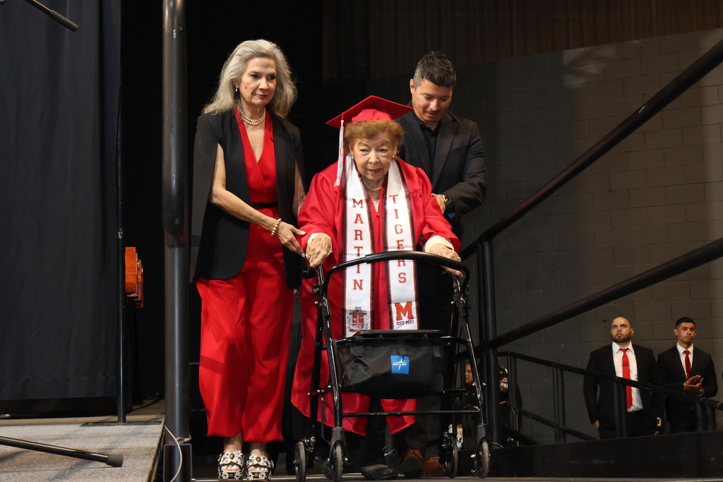 100 year old estela Perez recieves her mhs diploma
