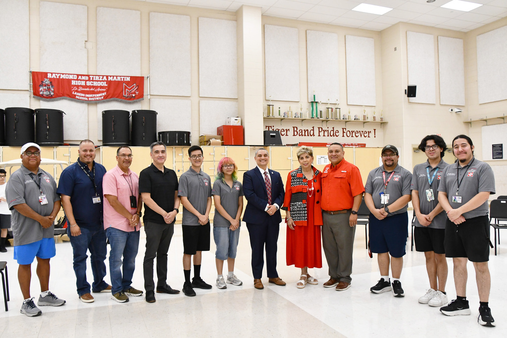 Martin High School Band recognizes community members
