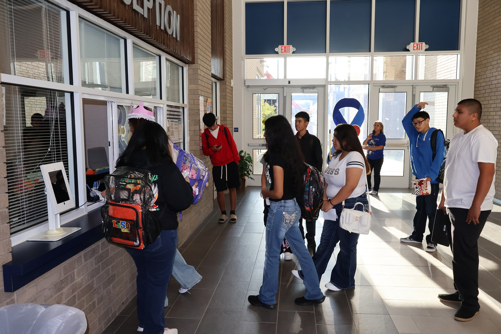 Cigarroa HS First Day