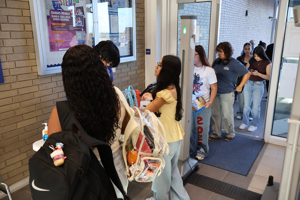 Cigarroa HS First Day