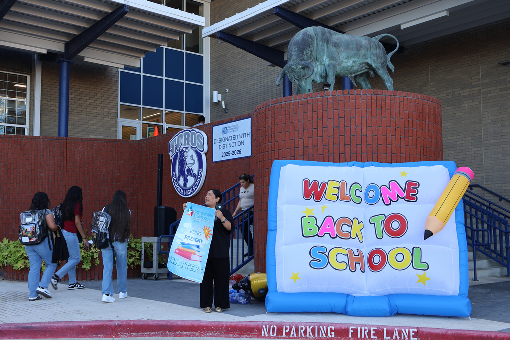 Cigarroa HS First Day