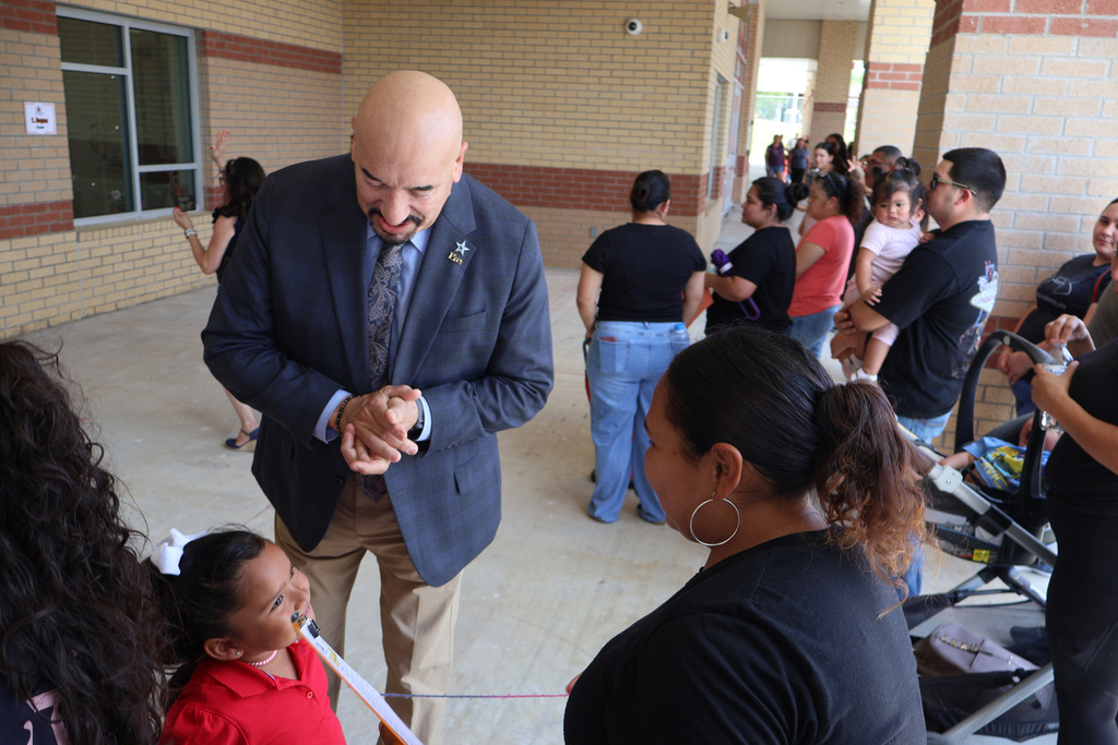 Kawas Elementary Dismissal
