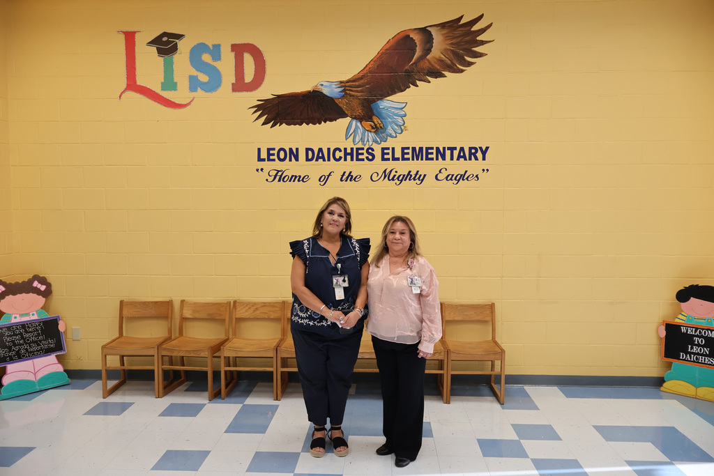 Daiches Elementary 2nd day of school