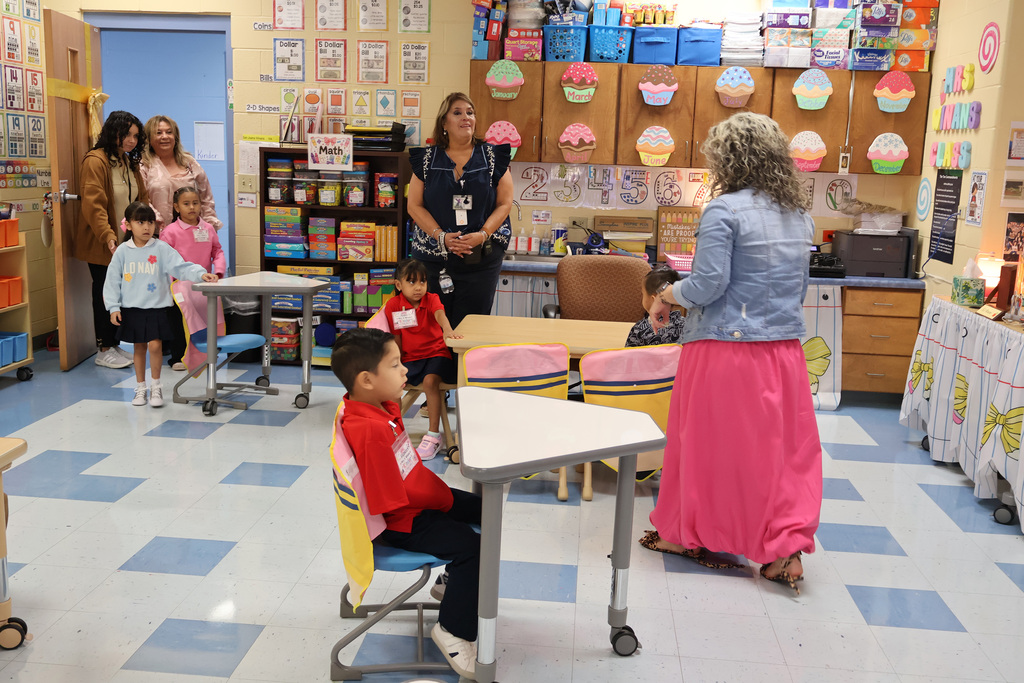 Daiches Elementary 2nd day of school