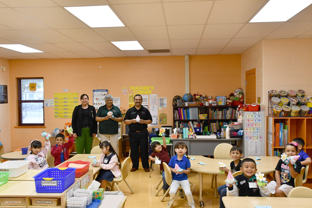 LISD Board and Superintendent hand out plushies to students at Bruni Elementary