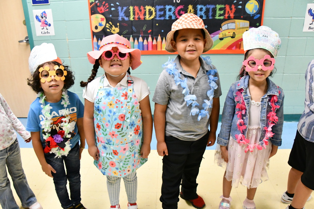 Santa Maria Elementary School Accelerated Reader Kick-Off Parade