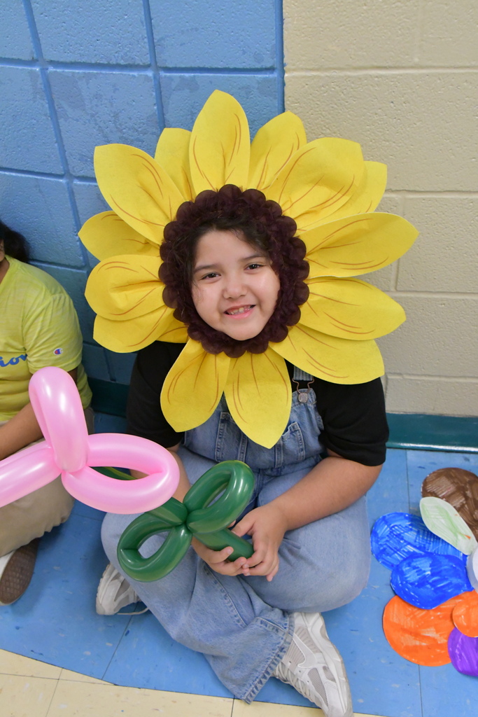 Santa Maria Elementary School Accelerated Reader Kick-Off Parade