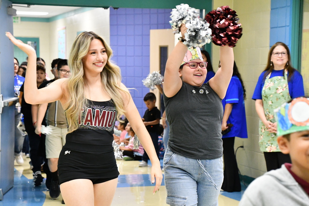 Santa Maria Elementary School Accelerated Reader Kick-Off Parade
