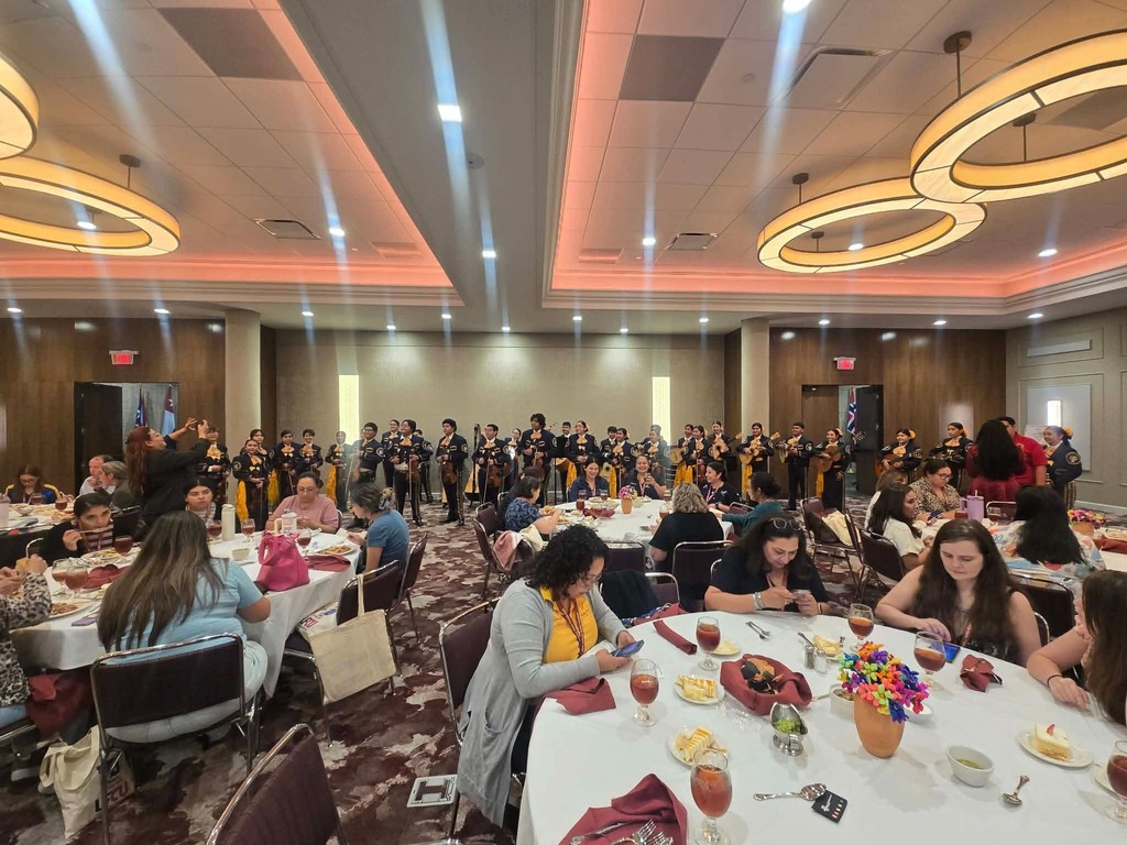Mariachi Los Tigrillos de Oro brought music to the TAMIU Bilingual Conference-Session Program providing music for the conference attendees. 