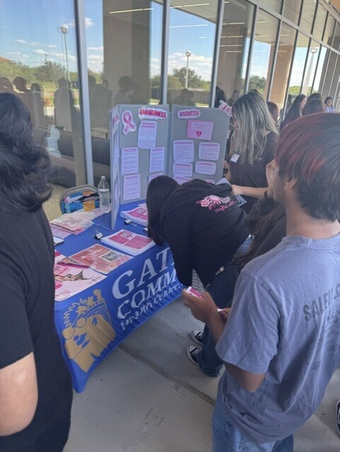 TAMIU GEAR UP
