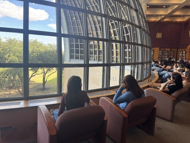 TAMIU GEAR UP