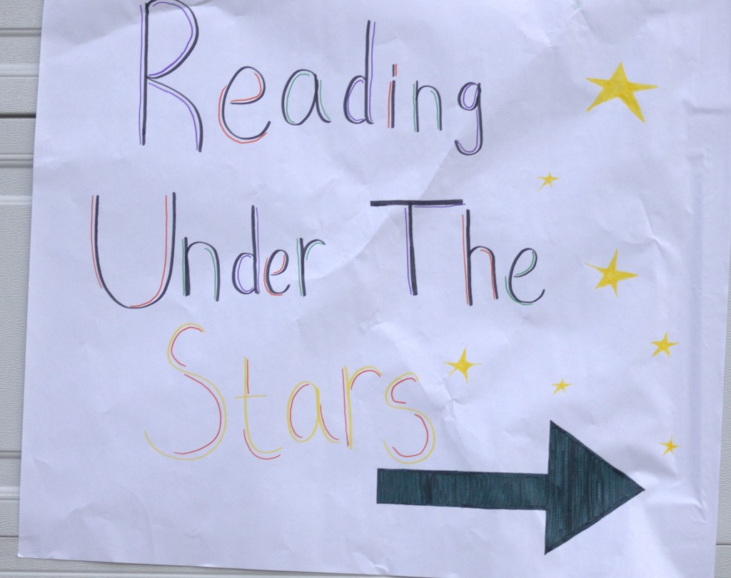 Reading Under the Stars pics