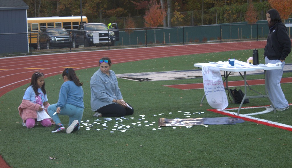 Reading Under the Stars pics