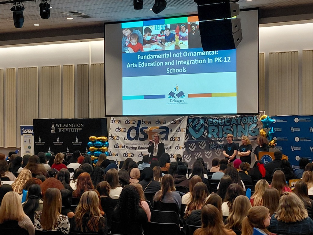 Students at edcon rising conference