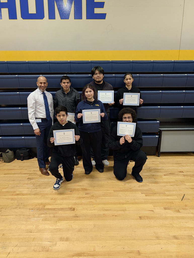 HS Honor roll students holding their certificates