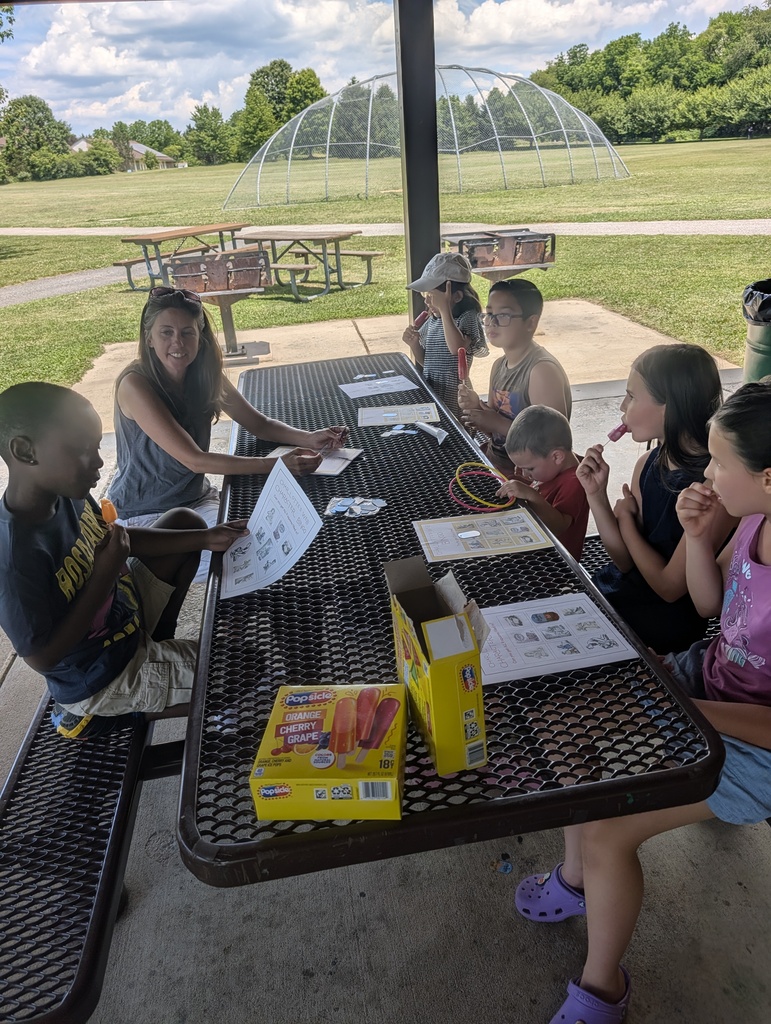 teacher and students playing bingo